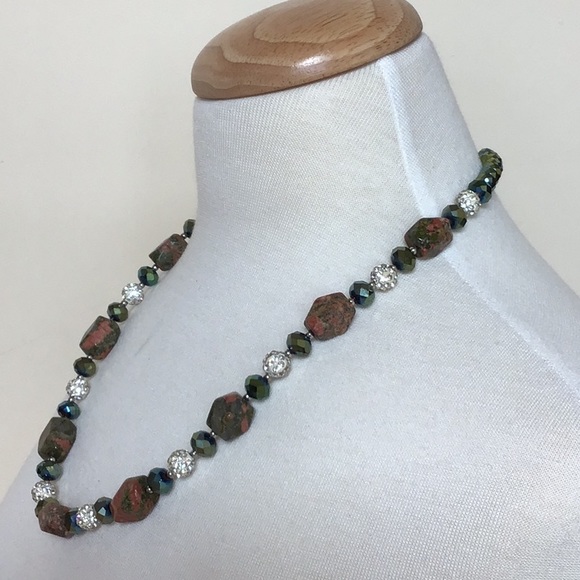 NECKLACE - Picture 6 of 8